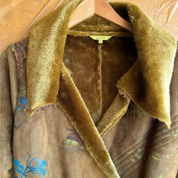SOLOLA Hand Painted Faux Fur Coat Size Large (40)